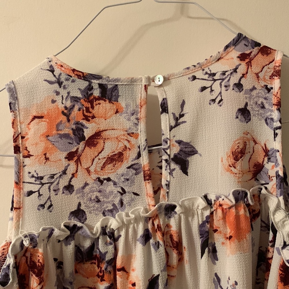 Francescas cold shoulder floral top - Picture 6 of 6